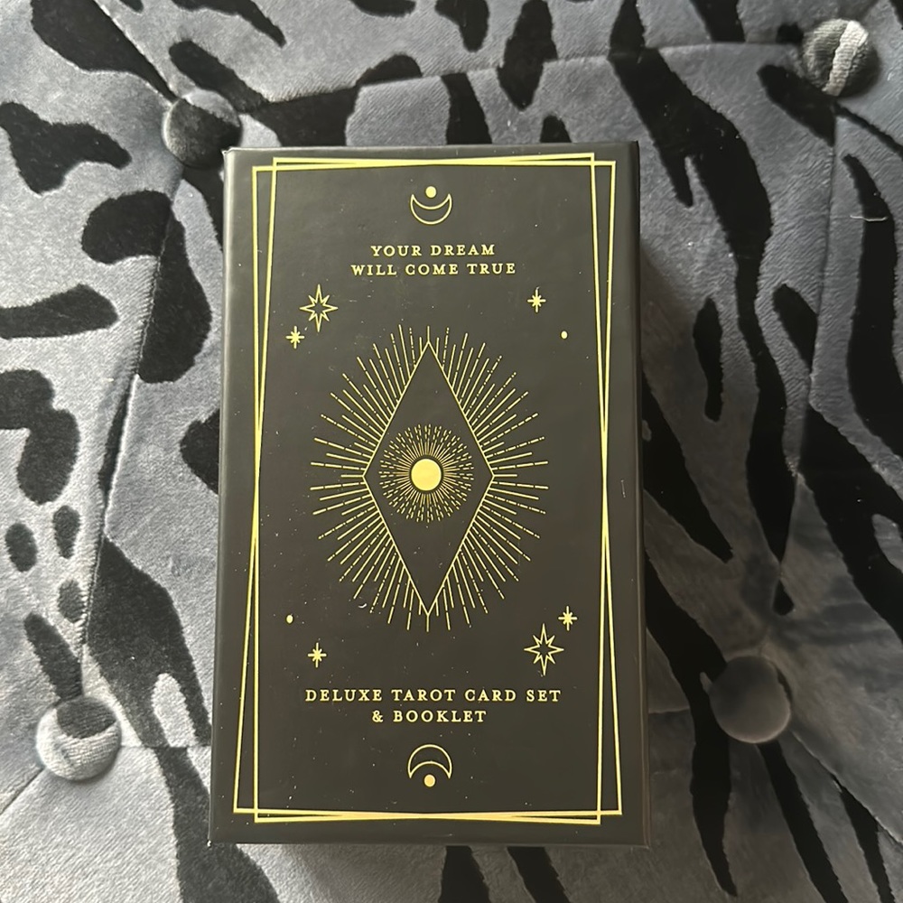 Deluxe tarot card set & booklet “ your dream will come true”